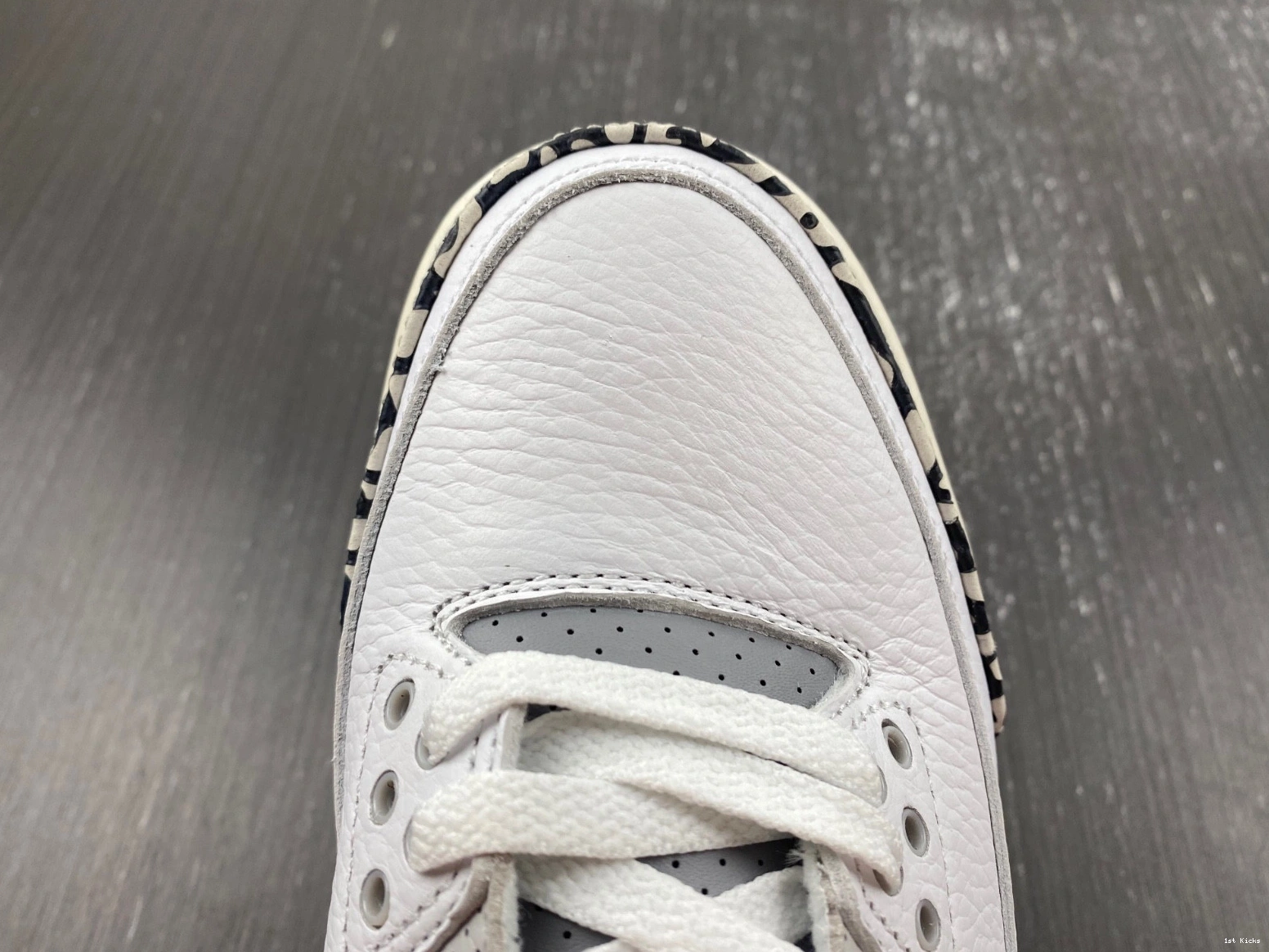 - 3 (GS) Hide DX6665-100 Sneak N' Jordan Retro 0117